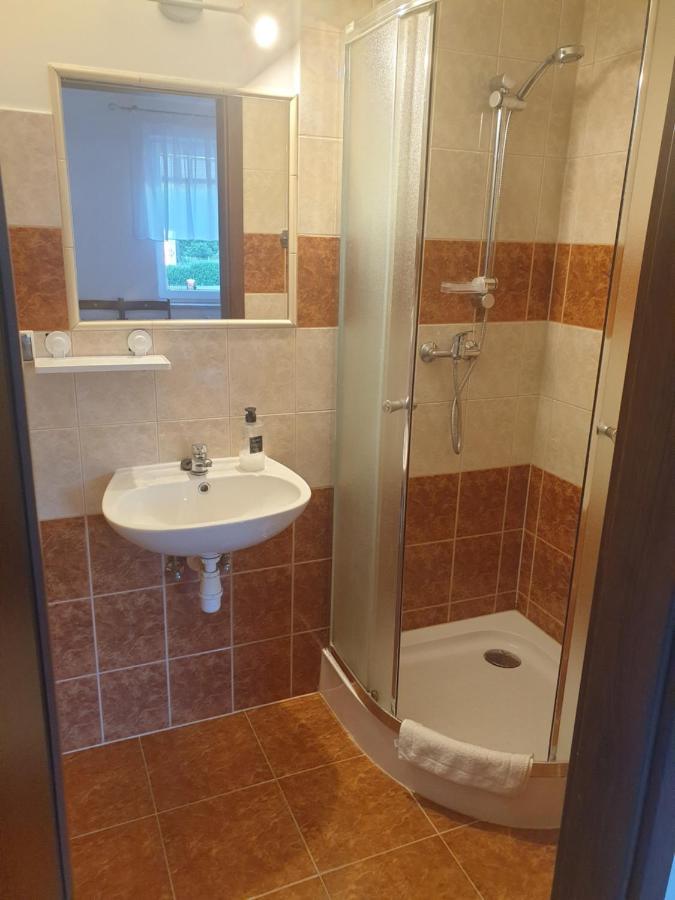 Pokoje U Mikolaja Kamien Pomorski Esterno foto